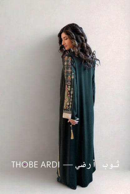 Nora Green Tatreez Abaya